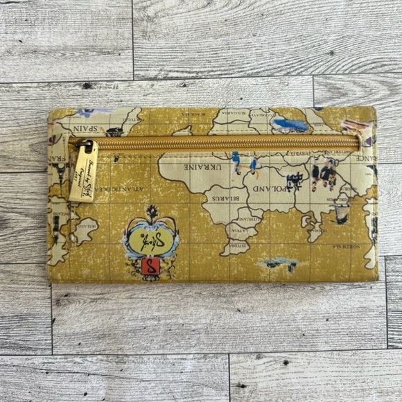 Travel by Sharif Wallet - Picture 2 of 9